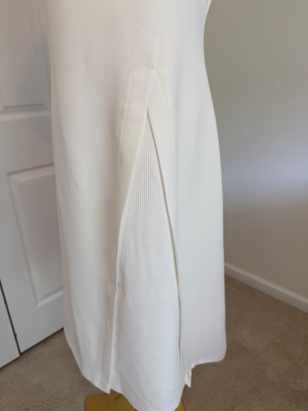 Mooyius Ivory Dress Fully Lined NWT Size Medium - Picture 3 of 11